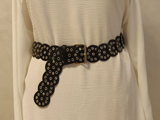 Leather belt for dresses in black elegant women’s accessory